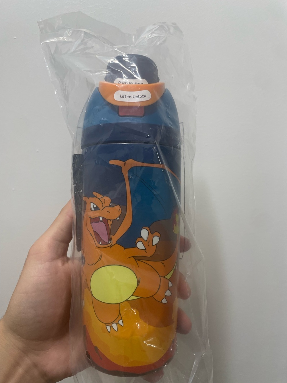 Owala X Pokemon Charizard 16 fl oz Stainless Steel FreeSip Bottle